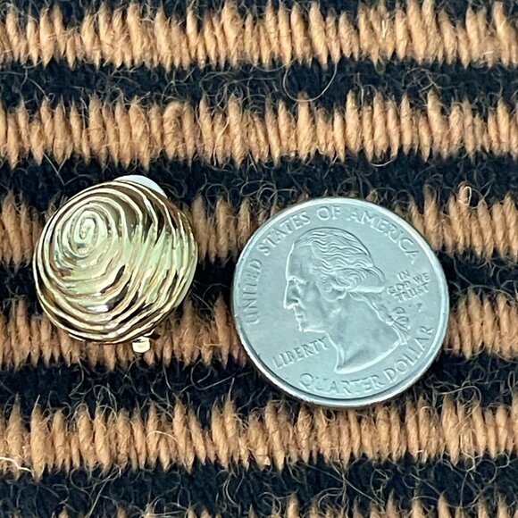 Vintage Givenchy Paris New York Gold Tone Swirl Pattern Clip On Earrings - Picture 5 of 9
